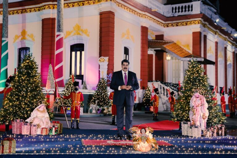 Presidente Nicolás Maduro destaca la unión del pueblo ante la llegada del año 2023