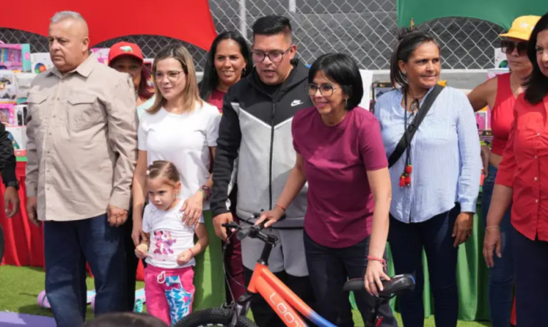 Plan Navidades Felices 2023 ha distribuido más de 13 millones de juguetes