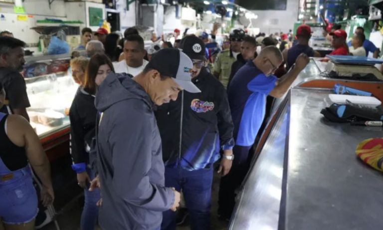 Funcionarios de Comercio Nacional se mantienen desplegados en el operativo Semana Santa 2024