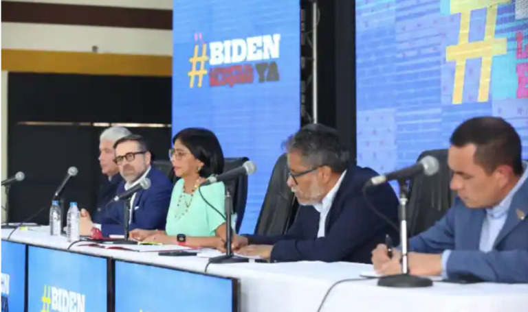 Vicepresidenta Ejecutiva convoca a sectores productivos y empresariales a unir fuerzas contra el bloqueo